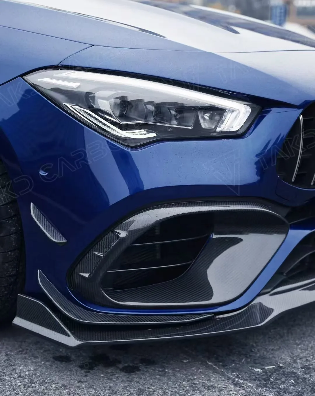 Фото Накладки на боковые зеркала для Mercedes CLA W118, с узором под карбон, прямая замена штатных корпусов зеркал заднего вида №1