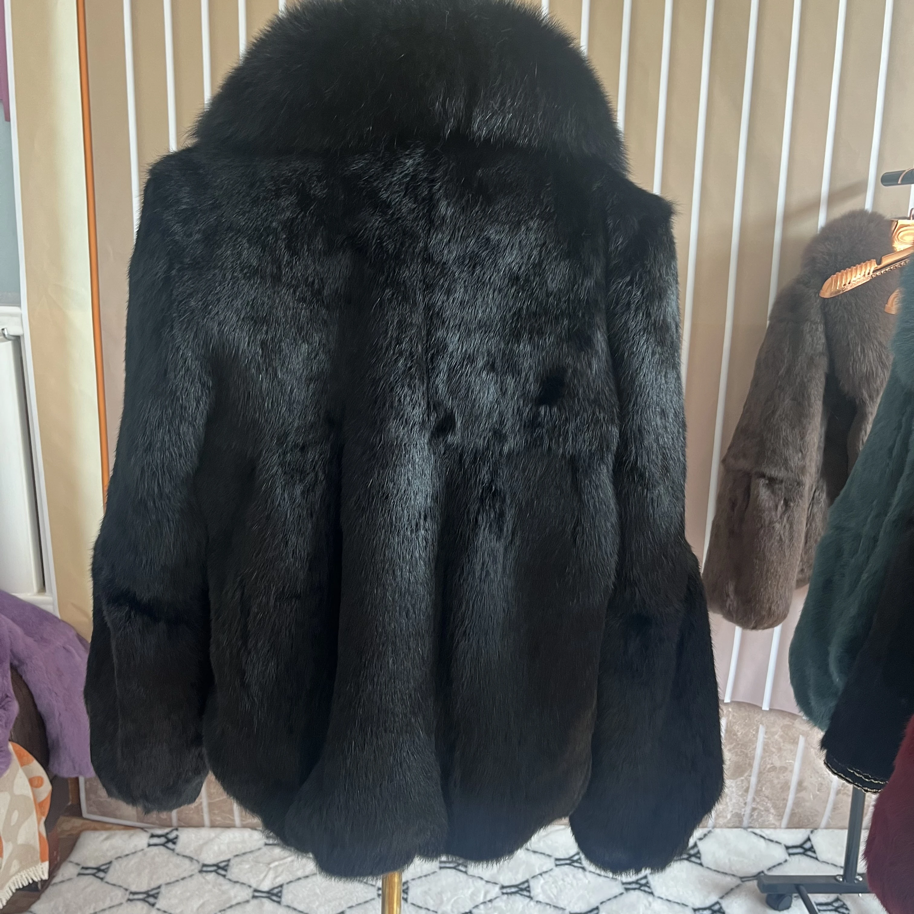 Fur coat Women real fur winter Fashion Angora rabbit hair Fur and Fox Large Fur Collar new outerwear natural fur luxury clothes