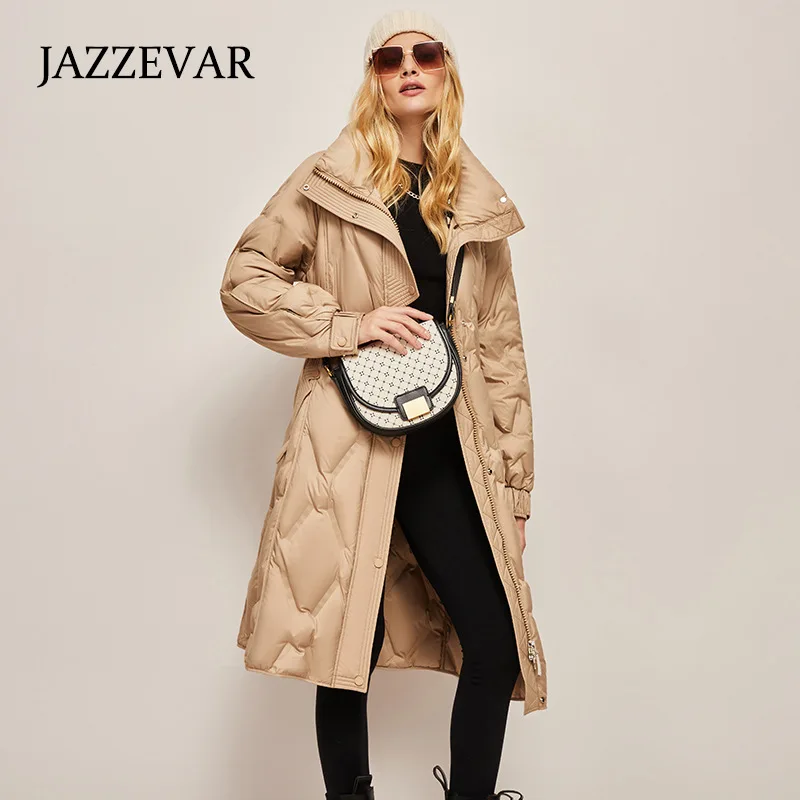 Рисунок 4 - Женский длинный пуховик со стразами