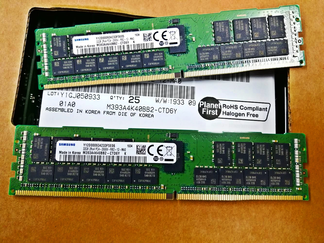 

RAM M393A4K40BB1-CTD 32G 2RX4 PC4-2666V ECC REG Серверная память 1 шт.