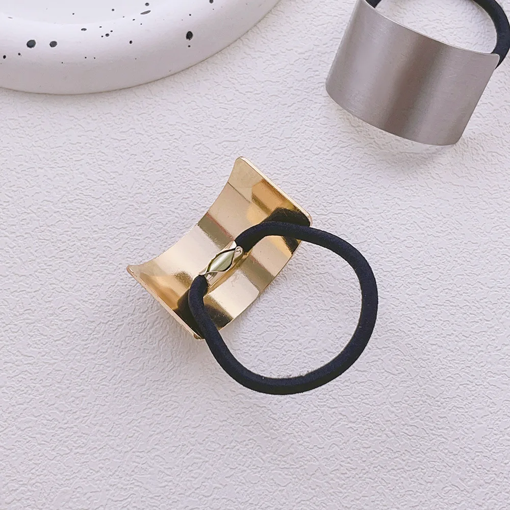 Фото Геометрический металлический изогнутый хвост с пряжкой на голову, веревка, женская индивидуальная мода, простой круг для волос, аксессуары для головных уборов №4