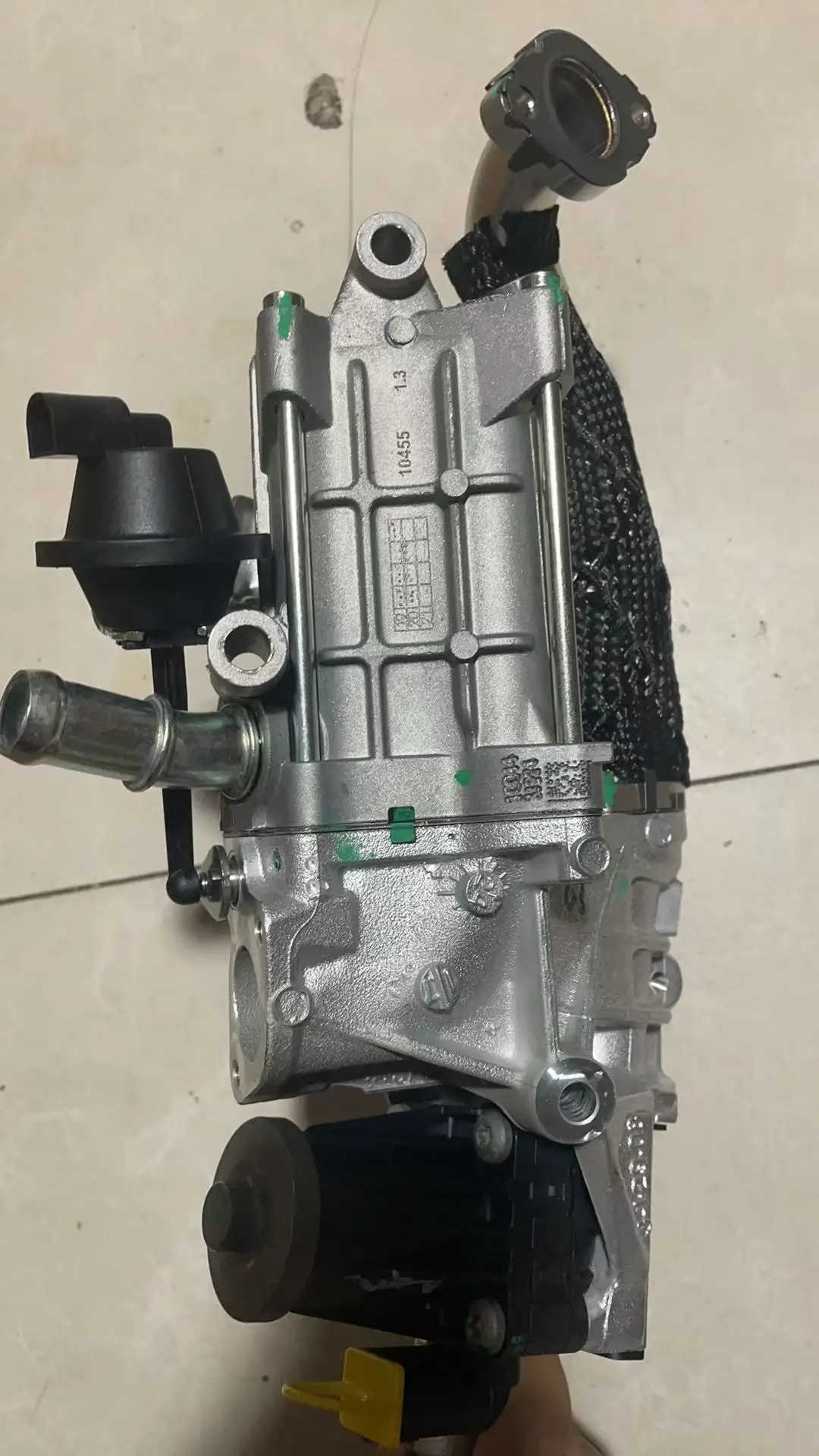 Фото Клапан EGR в сборе LR063122 JDE34437, подходит для Land Rover Range Rover, Jaguar F-PACE и XF №3
