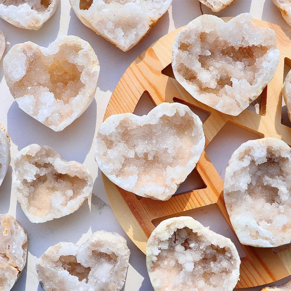

Wholesale Natural Healing Quartz Geode Druzy White Agate Love Heart Energy Gemstone Mineral Crystals For Collection Decor