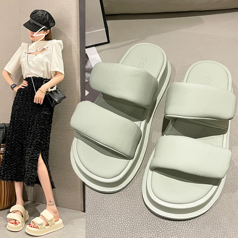 

Round head thick sole women's slippers summer Korean version of a line set foot outside to wear