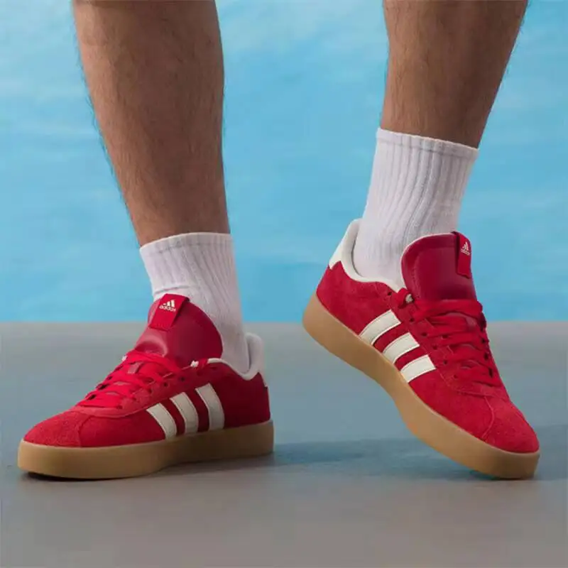 Фото Дешевые кроссовки Adidas Originals Red Low Top Skate с замшевым верхом, классическими 3 полосками и подошвой из каучука, винтажные повседневные кеды KI5079 №4