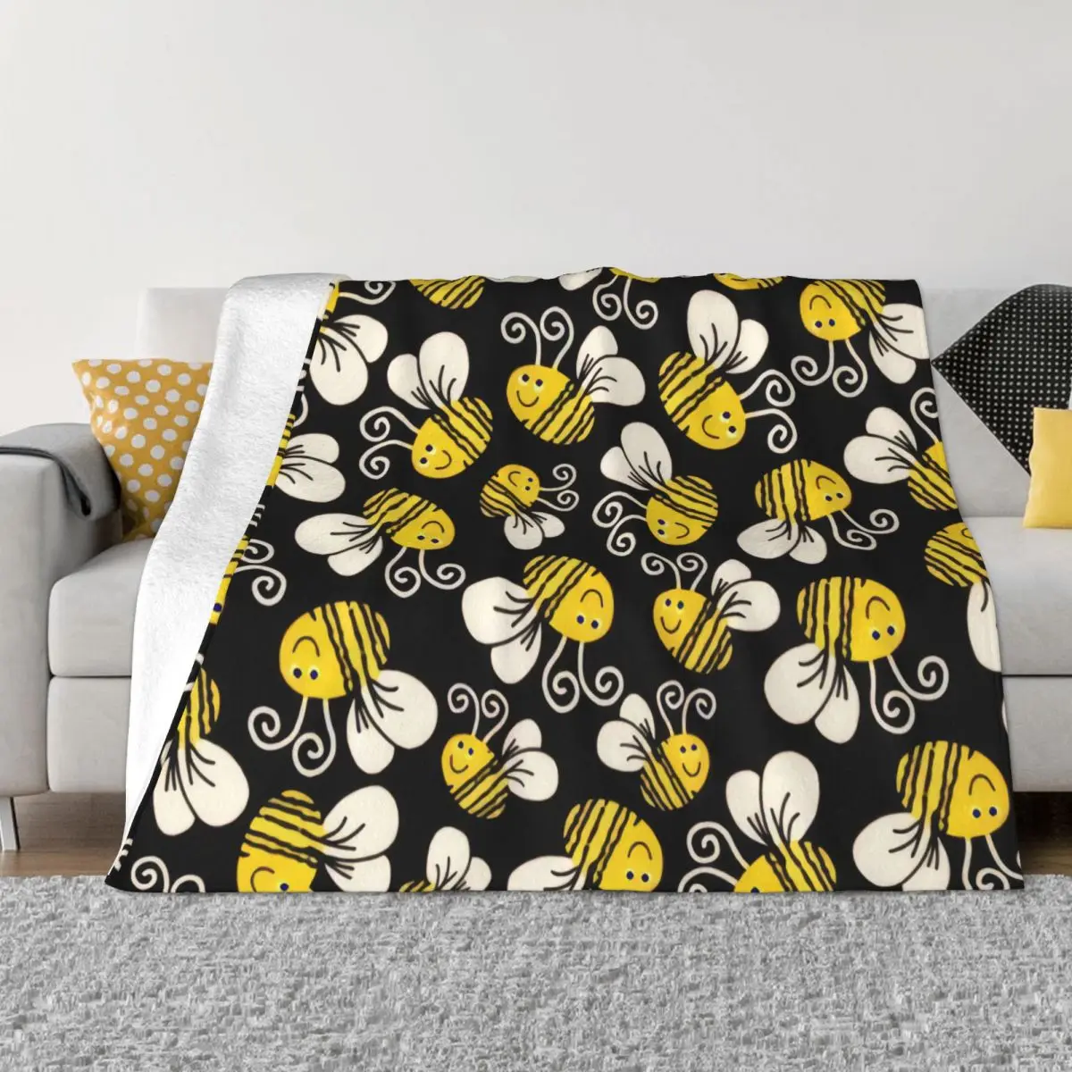

Funny Cute Bee Blankets Coral Fleece Plush Decoration Bedroom Bedding Couch Bedspread