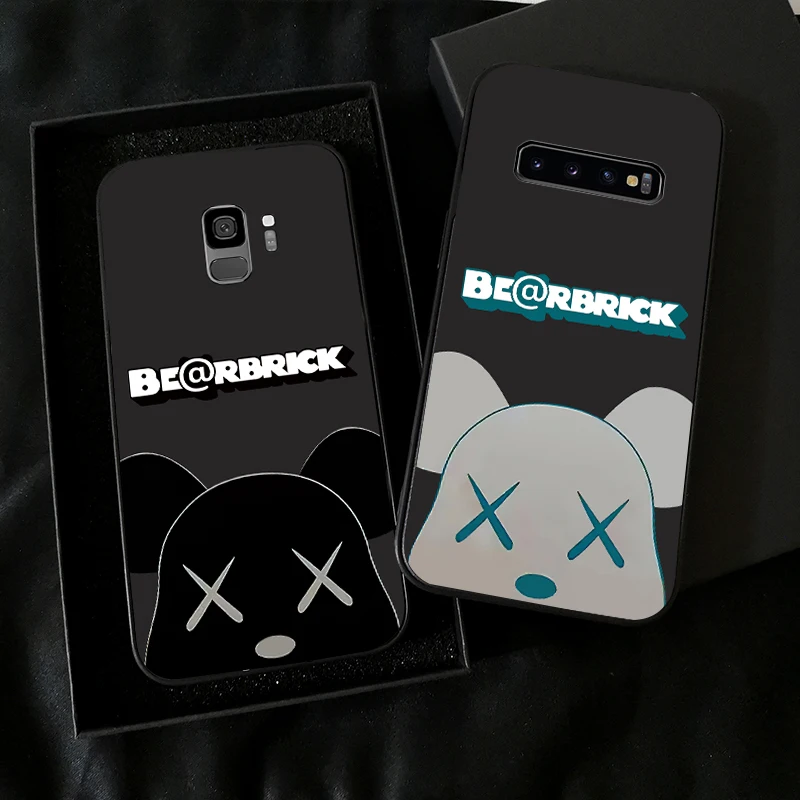

Fashion Brand Luxury Bear For Samsung Galaxy S10 S9 S8 Plus Lite S10E For Samsung S10 5G Phone Case Liquid Silicon Black