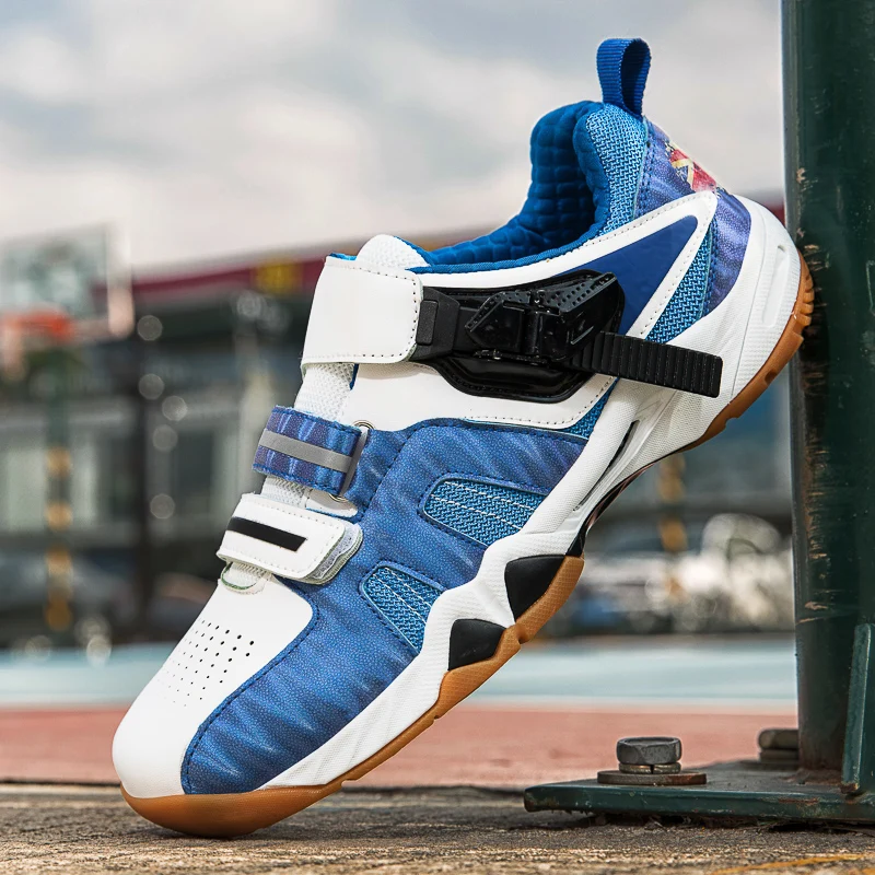 

2022 New Trend Badminton Shoes Women Luxury Brand Sports Shoes Men Anti-Slip Badminton Training Unisex Wearable Tennis Shoes
