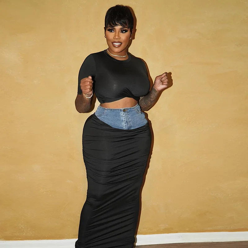 Женский джинсовый костюм с юбкой и коротким рукавом на лето