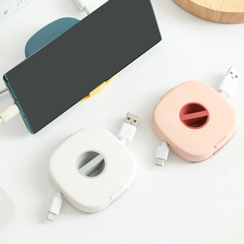

Круглый пластиковый органайзер для USB-кабеля
