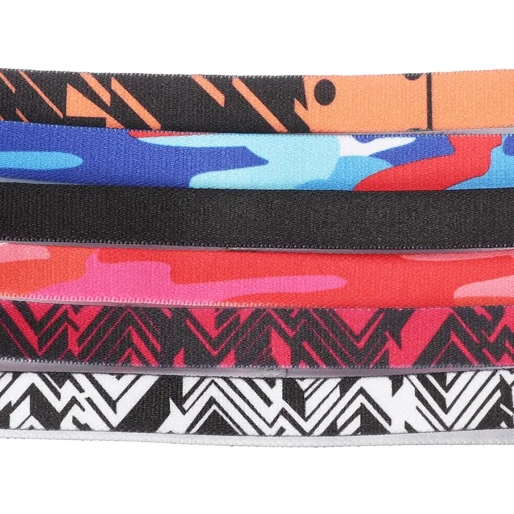 Эластичная противоскользящая спортивная повязка на голову с принтом в полоску