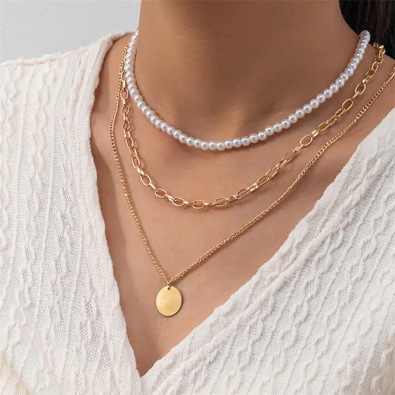 

BLUEST 2023 New Beads Neck Chain Kpop Pearl Choker Necklace Gold Color Goth Chocker Jewelry On The Neck Pendant Collar For Women