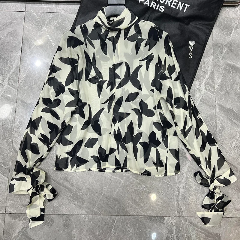 Рисунок 2 - Женская прозрачная блузка в стиле ретро