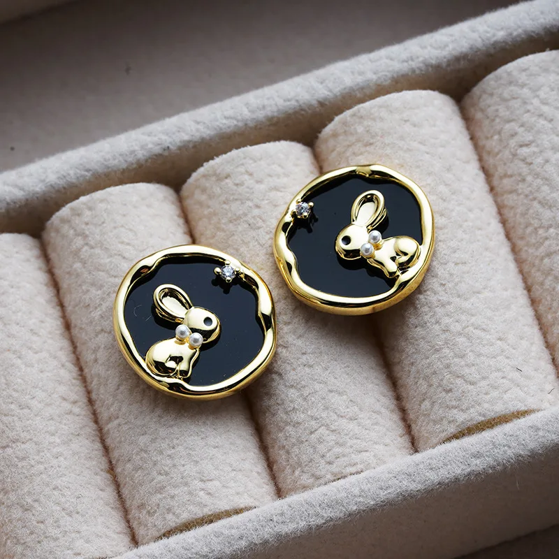 

Little bunny round brand earrings women's small design luxury small exquisite earrings 925 silver needle temperament