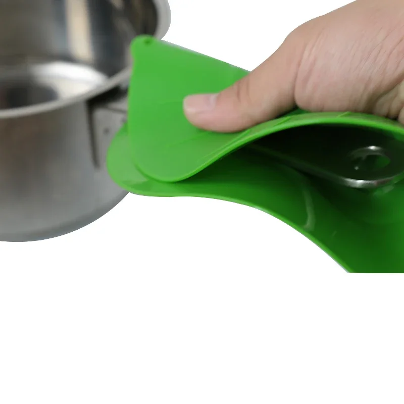 Бытовая силиконовая крышка для стакана 20 см