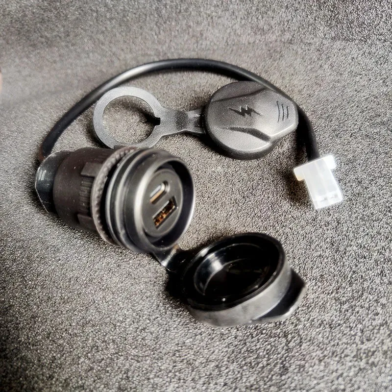Подходит для мотоцикла ZONTES ZT310-T/X/R/V ZT310 двухпортовый универсальный USB-кабель
