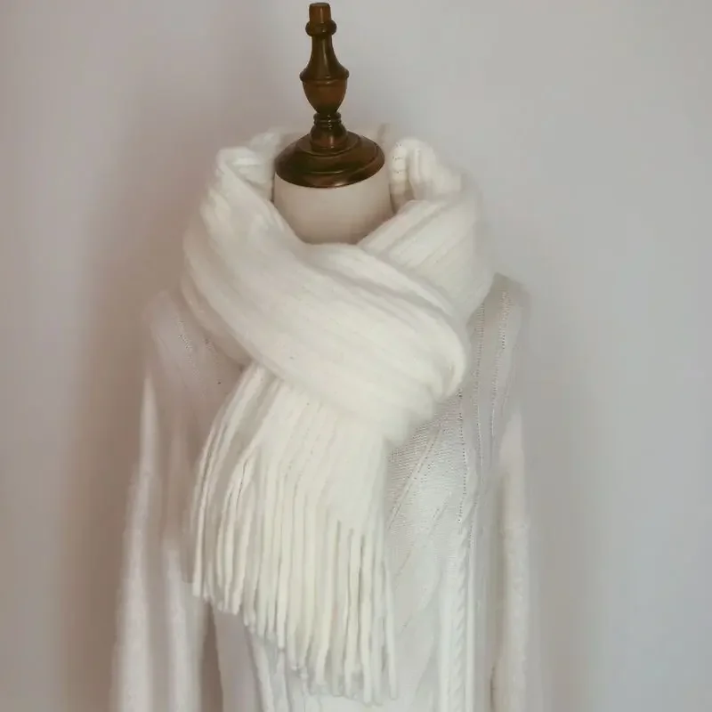 Рисунок 2 - Женский зимний шарф 2023 Универсальный