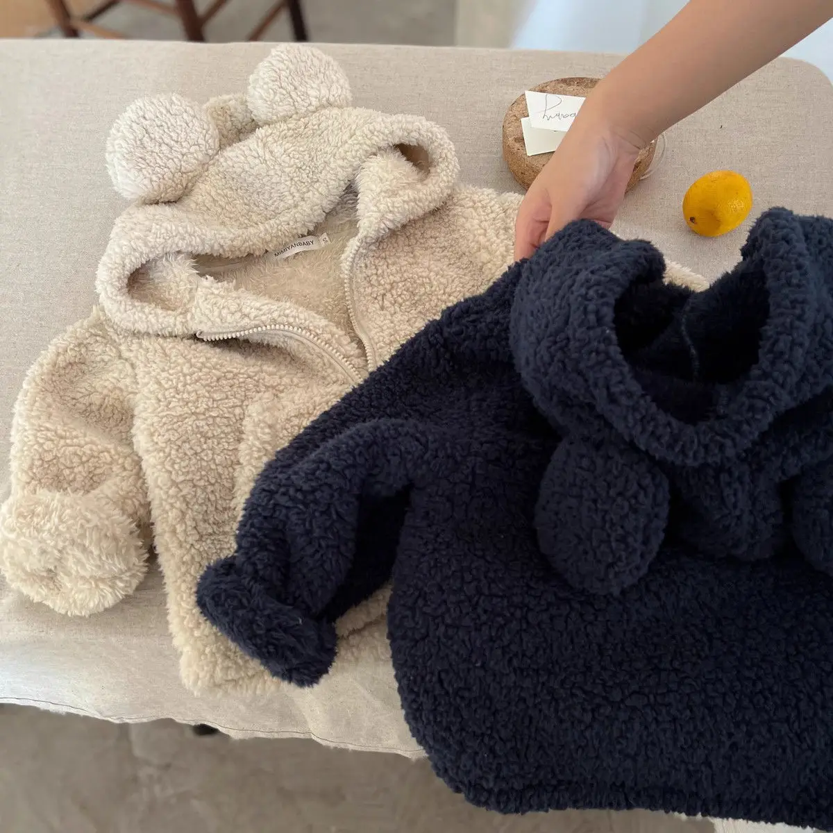 Детская плюшевая куртка осенне-зимняя толстая толстовка с капюшоном для