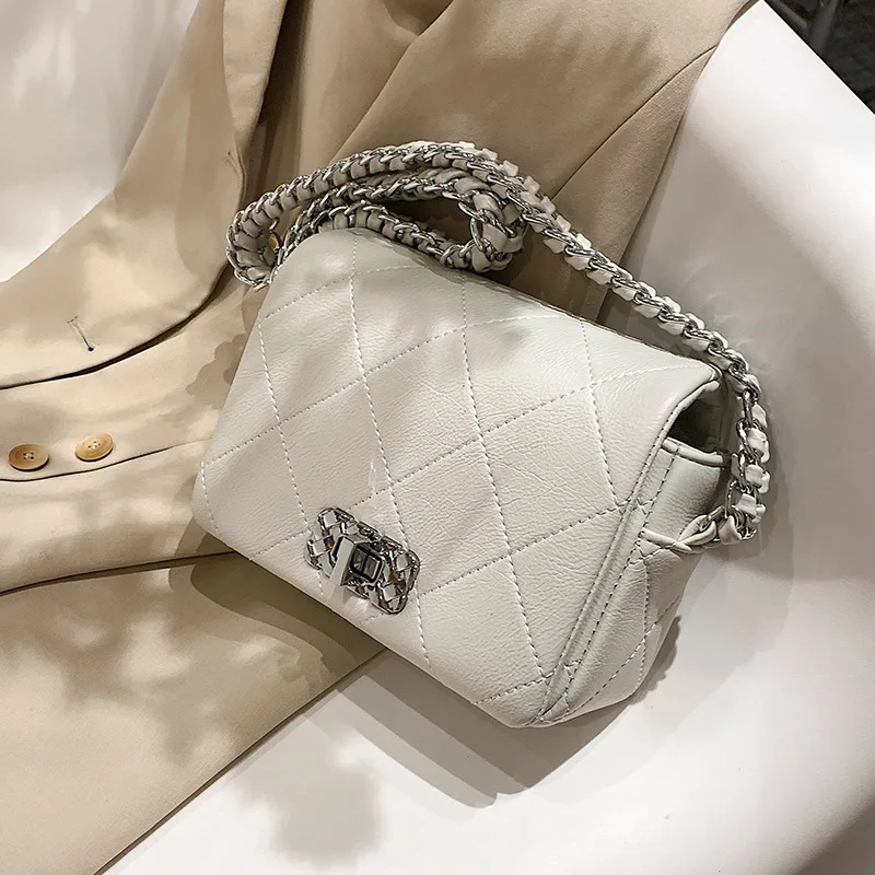 

2022 Women's Rhombus Embroidery Thread Shoulder Bag High-quality Net Red Chain Armpit Bag Fashion Women's Bag Small Square Bag