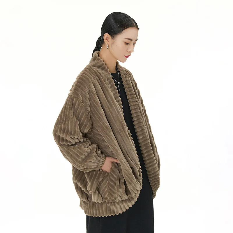 SuperAen 2025 осень и зима новые модные женские свободные пальто большого размера в