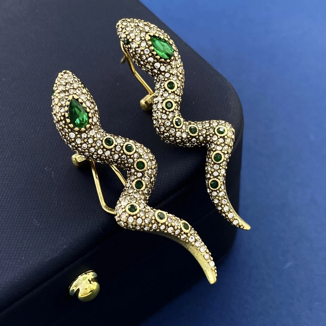 

Classic fashion crystal serpentine earrings exquisite