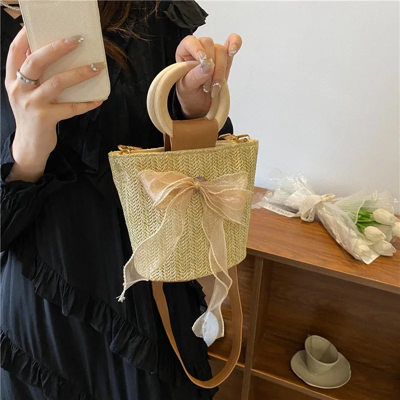 

New Fashionable Handbag Trend Literary Style Versatile Weaving Crossbody Bag Pastoral Style Small Fresh Bucket Mobile Phone Bag