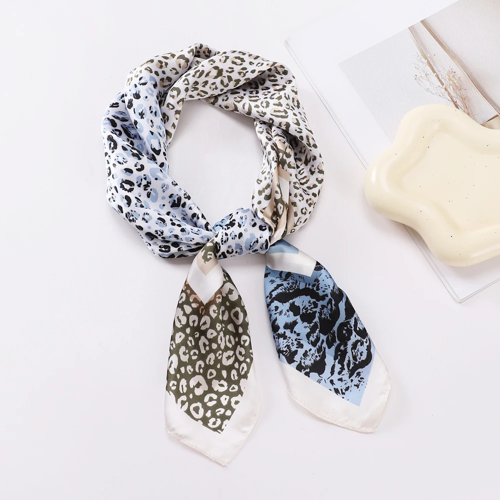 

Unisex Man Women Vintage Leopard Scarf for Lady Elegant Kerchief Turban Faux Silk Neck Hairband 27"*27"