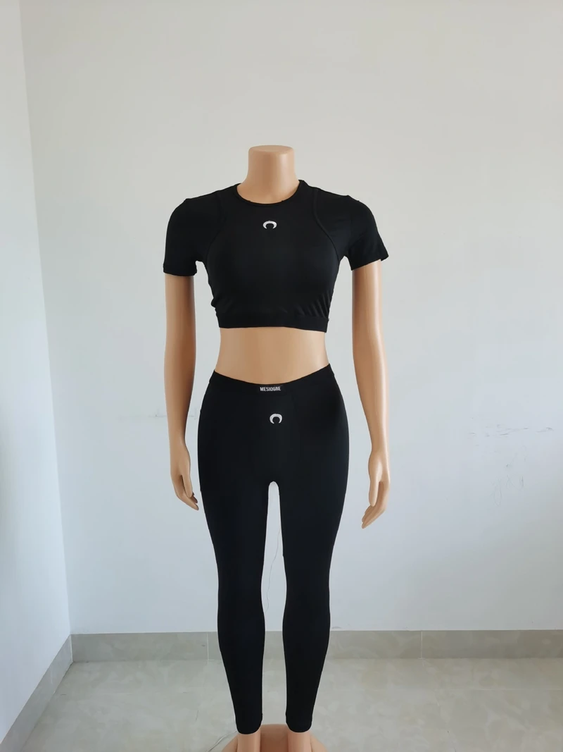 Женский укороченный топ с коротким рукавом и принтом Луны