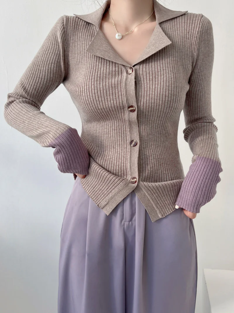 

Свитер-поло Женский трикотажный с французским воротником на осень