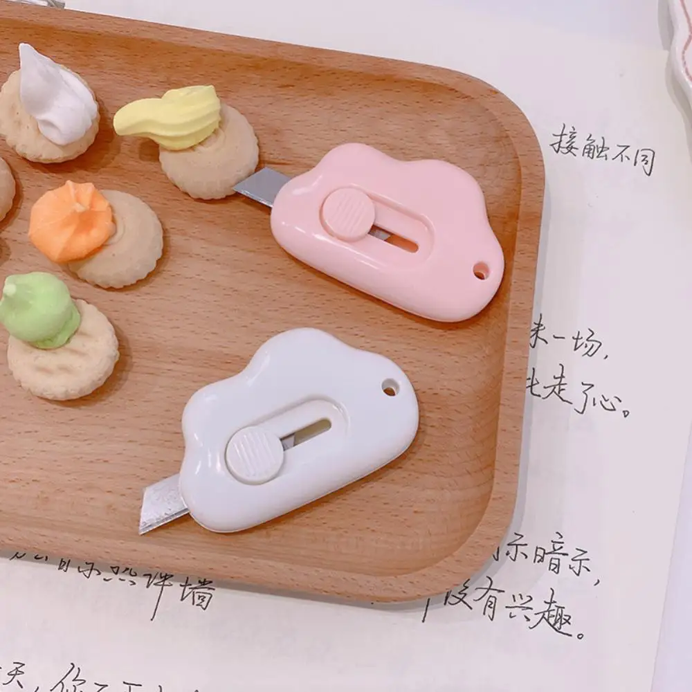 

1pc Cute Cloud Shape Mini Utility Knives Box Cutter Retractable Letter Opener Portable Carton Opener Student Cutting Supplies