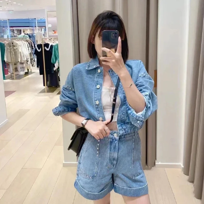 

2022 Autumn New Style Rivet Lapel Short Denim Jacket + Hemming Denim Shorts