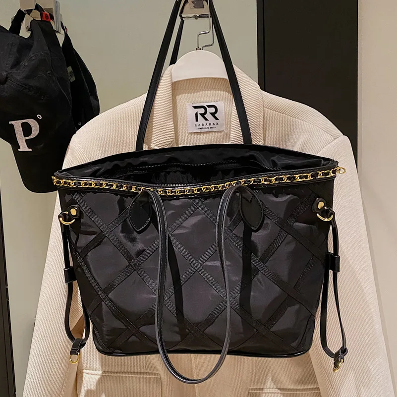 

Нейлоновая сумка-тоут высокого качества, Женская сумочка, кошелек, роскошная дизайнерская женская сумка на плечо, новинка 2023, модная вмести...