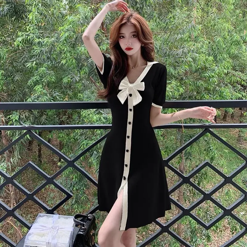 

Midi Knitted Women Dress Bodycon V-Neck Short Sleeve Bowknot Button Sweater Dresses Female Summer 2023 Party Vestidos A07