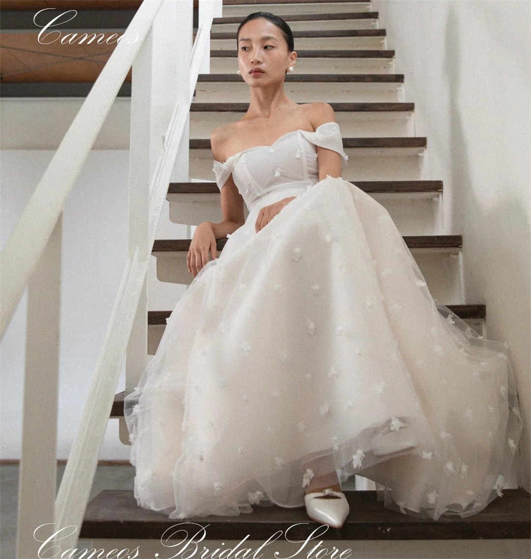 Женское свадебное платье с открытыми плечами SONDR корейский стиль а-силуэт цвета