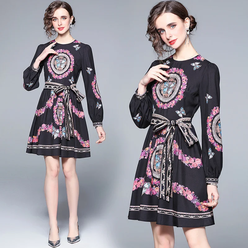 

Платье-трапеция с круглым вырезом, рукавом-фонариком и бантом на поясе