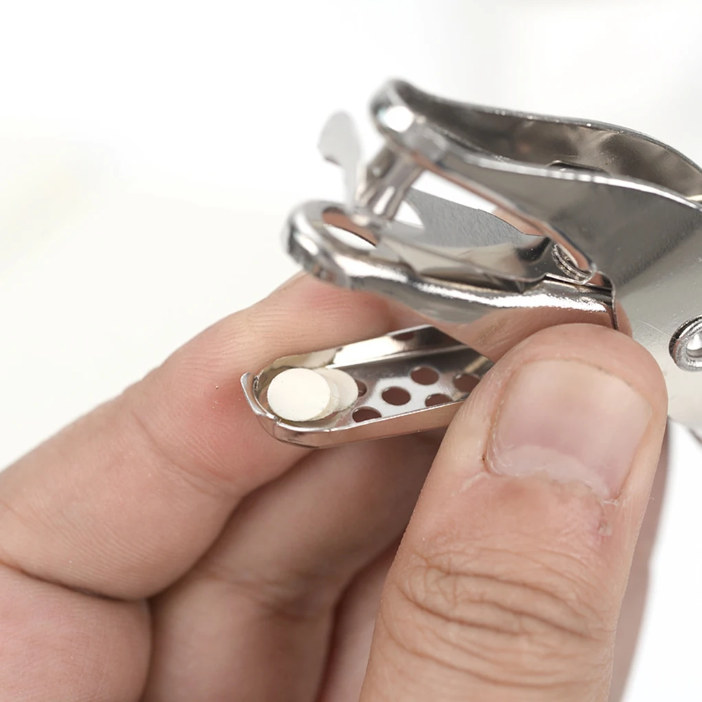 

Portable Hole Punch Metal 6mm Dia Single Round Hole Punch DIY Hand Tool Paper Card Belt Leather Punch