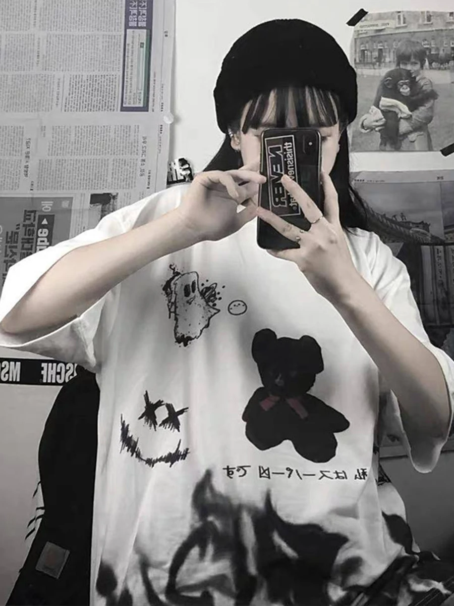 Black Cartoon Ulzzang Femme Loose Summer Oversized T Shirt Women Clothing Harajuku Short Sleeve Tops Tee Hip Hop T-Shirt Girl