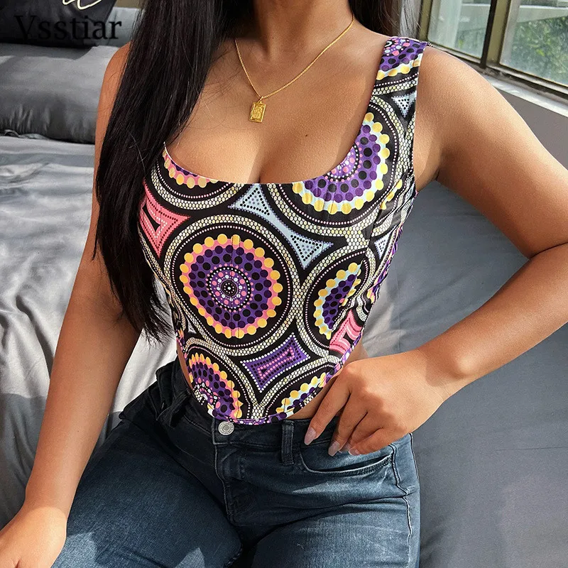 

Женский топ с открытыми плечами и круглым вырезом, с буквенным принтом