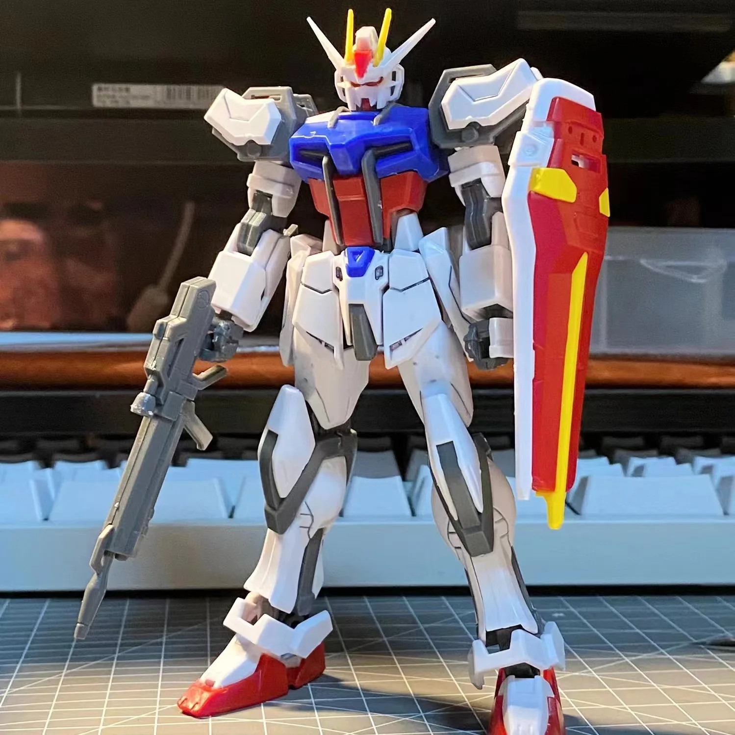 

New Domestically Produced Kodak Model Eg 1/144 White Assault Perfect Assault Air Combat Assembled Model Toy For Children's Gifts