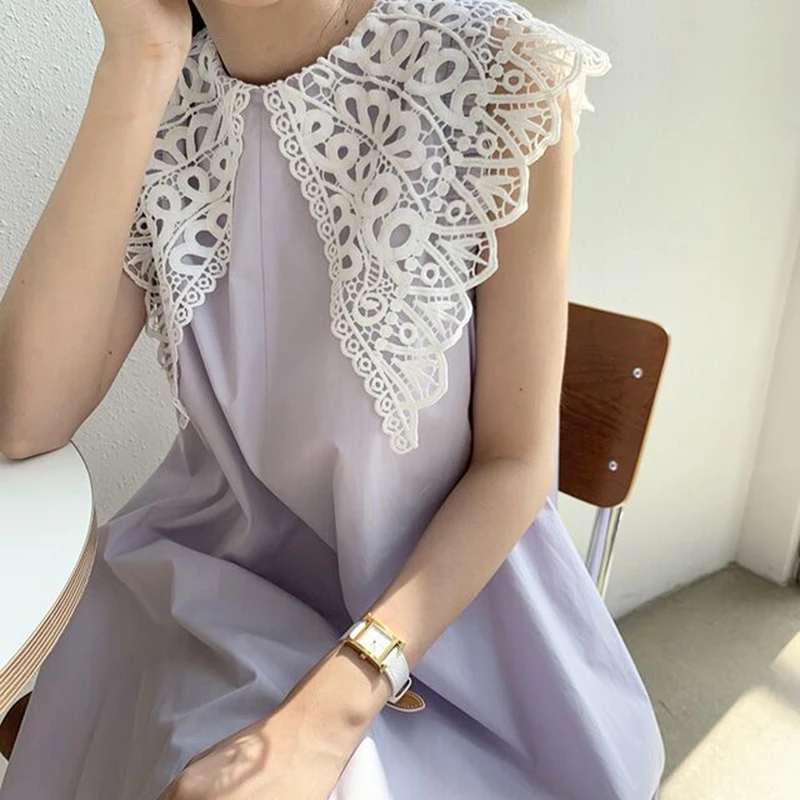Женское платье без рукавов Clothland стильное ажурное прямое с гофрированным