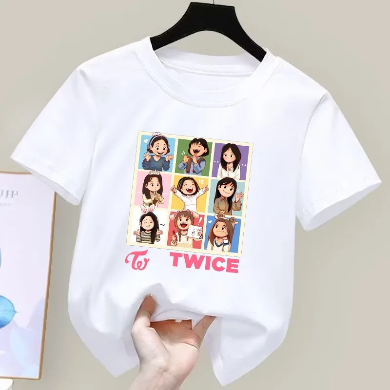 Фото Футболки K-pop Twice с милым мультяшным аниме-принтом Lovelys, унисекс, летняя одежда, для фанатов, кавайные, с коротким рукавом, подарки на день рождения №1