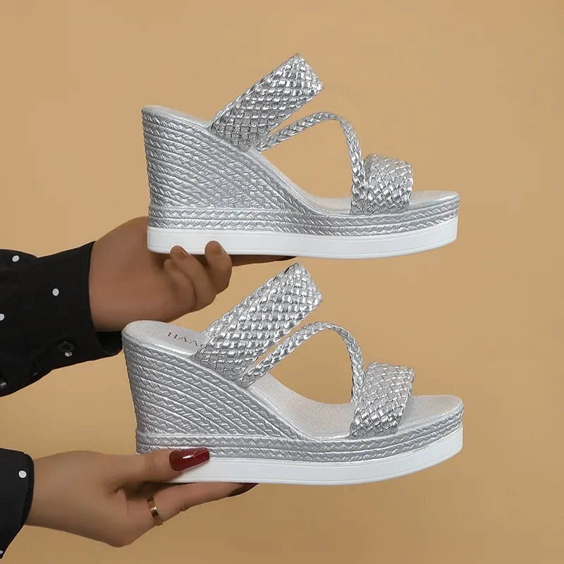 Женские сандалии Новинка лета 2024 уличные пляжные удобная популярная женская