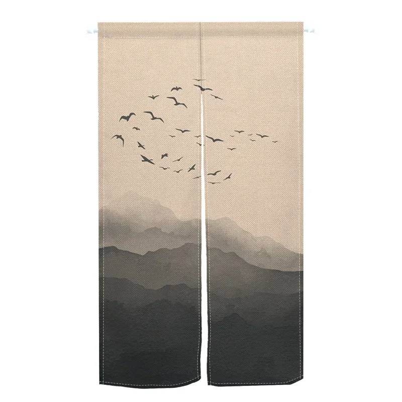 Занавеска на дверь с изображением леса и горных стен