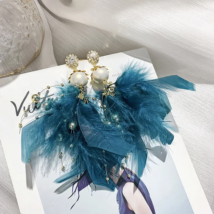 

Metal Long Feather Earrings Vintage Handmade Pearl Feathers Fringe Earrings For Women Jewelry Fashion Earring Personality Gift