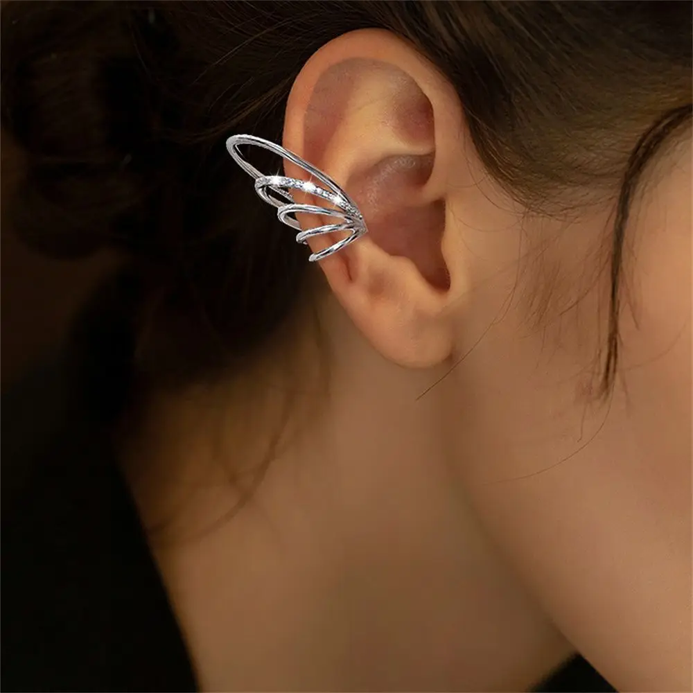 

Женские серьги-каффы серебристого цвета в стиле панк с ангелом