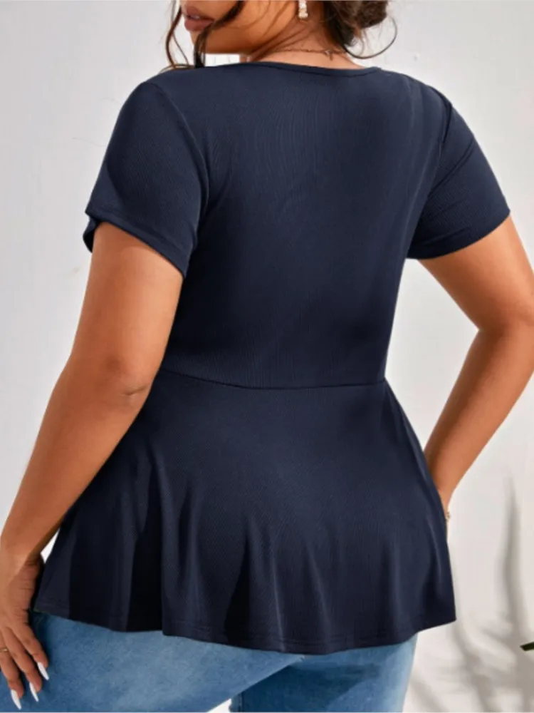 Блузка женская летняя облегающая с оборками и коротким рукавом