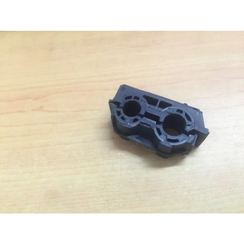 1 шт. зажим для топливного насоса 206RC 206CC 206 207