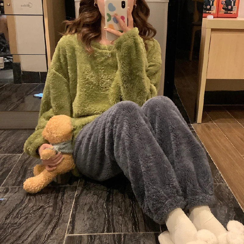 

Coral Fleece Loungewear Women's Winter Flannel Pajamas Set Winter Warm Sleepwear Nightwear Female Larger Size Ladie Pijamas Suit