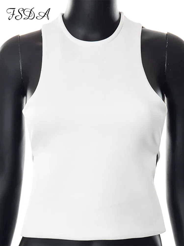 Женский укороченный топ с открытой спиной и круглым вырезом без рукавов |