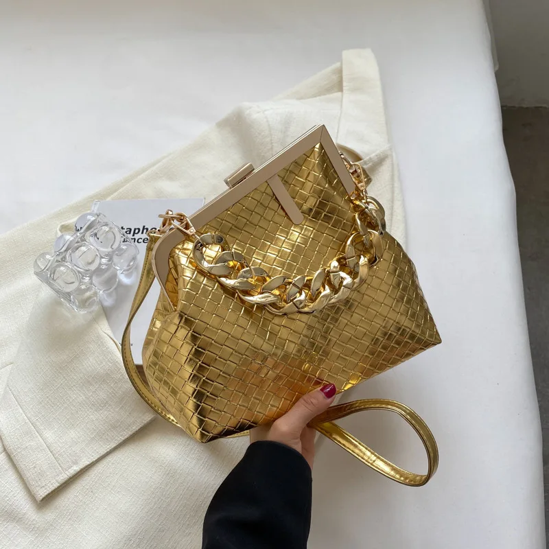 

Высококачественная текстурная модная плотная нишевая женская сумка на цепочке, новинка 2022, сумка-мессенджер с застежкой, летняя плетеная Сумка через плечо